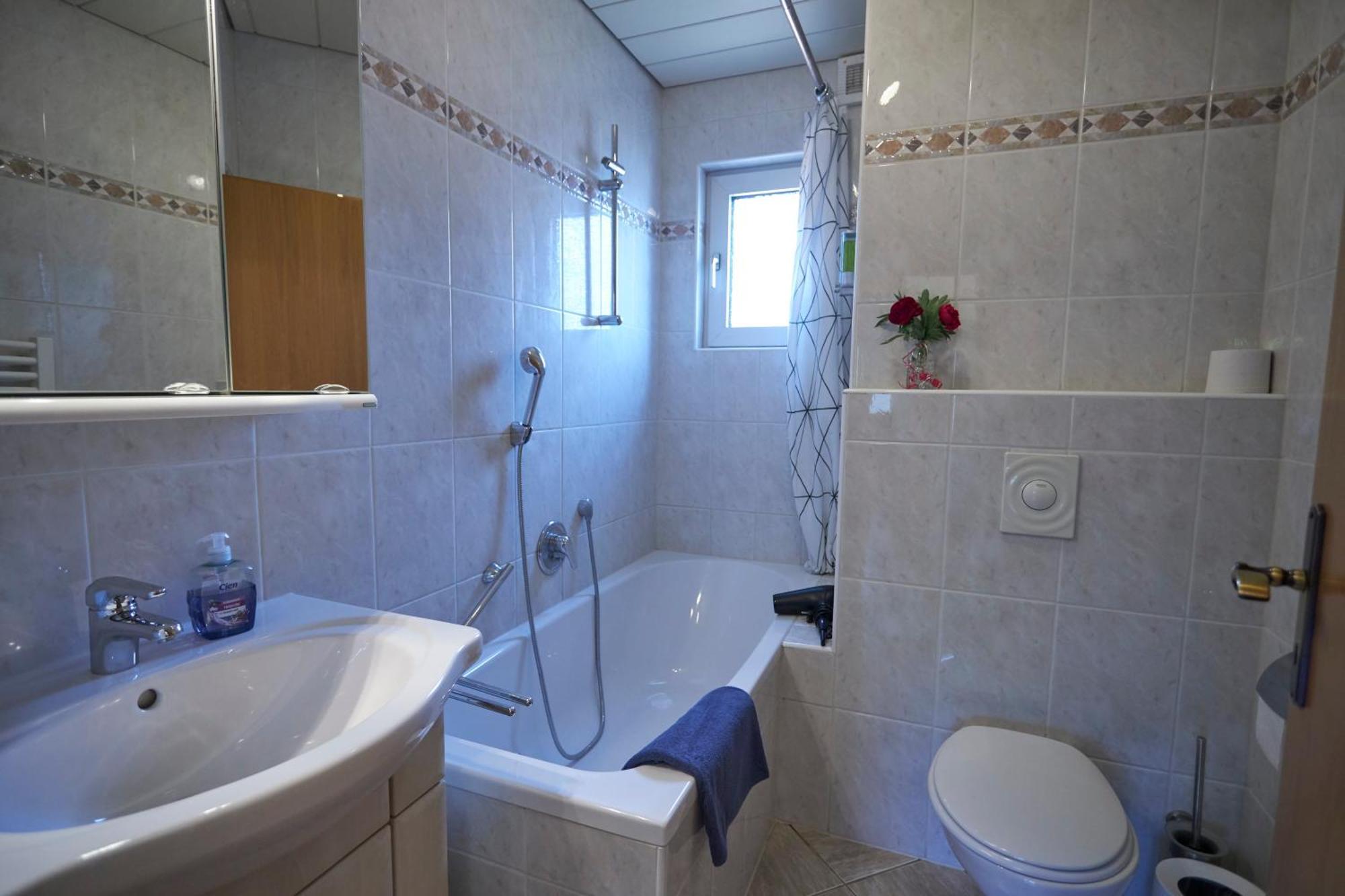 Grosszuegiges Apartment Nahe Frankfurt Rote Warte Extérieur photo